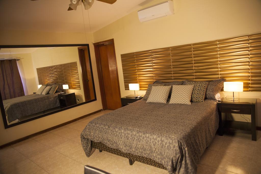 Hotel Boutique Valverde Cumbres De La Escalon Mejicanos Екстер'єр фото